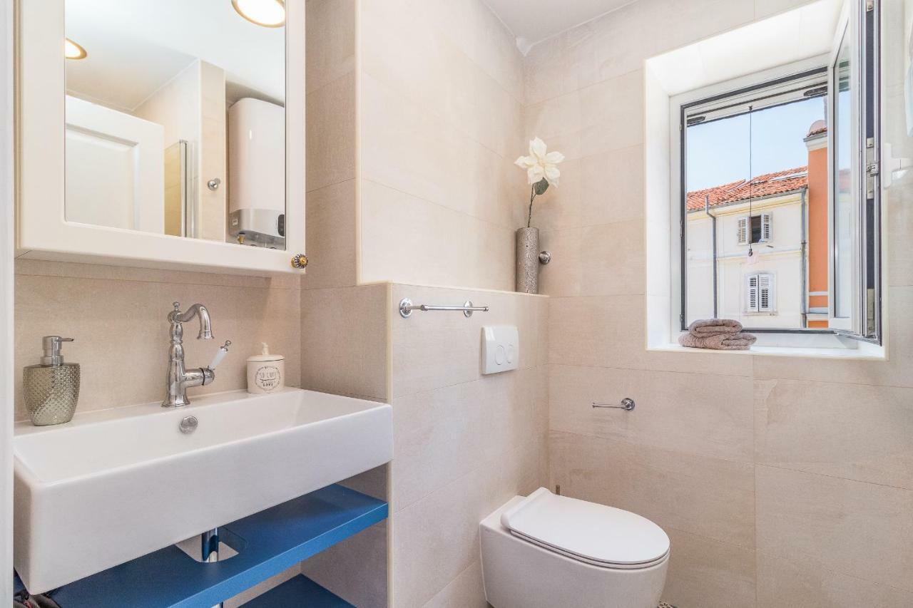Deluxe Apartment Vera Rovinj Buitenkant foto